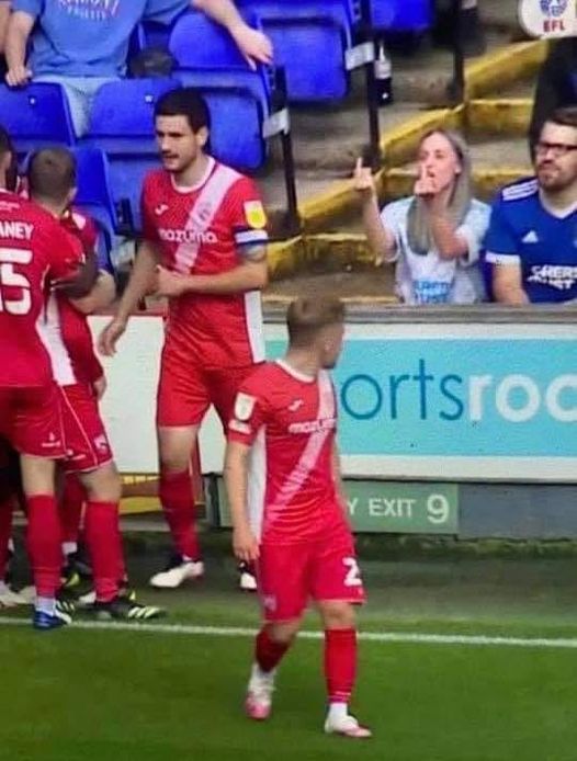 Classy Ipswich lass salutes Morecambe players.jpg